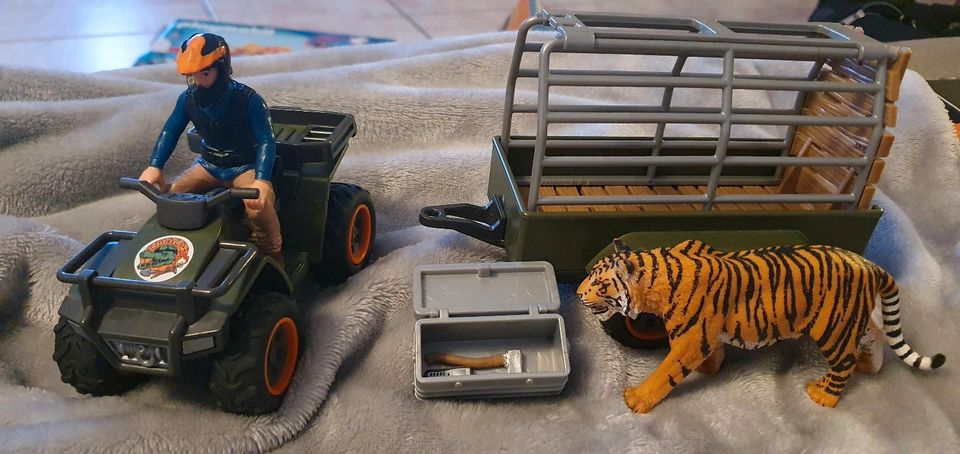 Schleich Wildlife 42351 Quad mit Ranger in Bad Nauheim