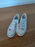 Sneaker Damen Tom Tailor rosa Neu! Hessen - Bad Nauheim Vorschau