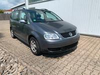 VW Touran 2.0 TDI Nordrhein-Westfalen - Schieder-Schwalenberg Vorschau