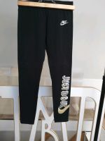 Nike Leggings sport schwarz Größe 146 Nordrhein-Westfalen - Niederkassel Vorschau