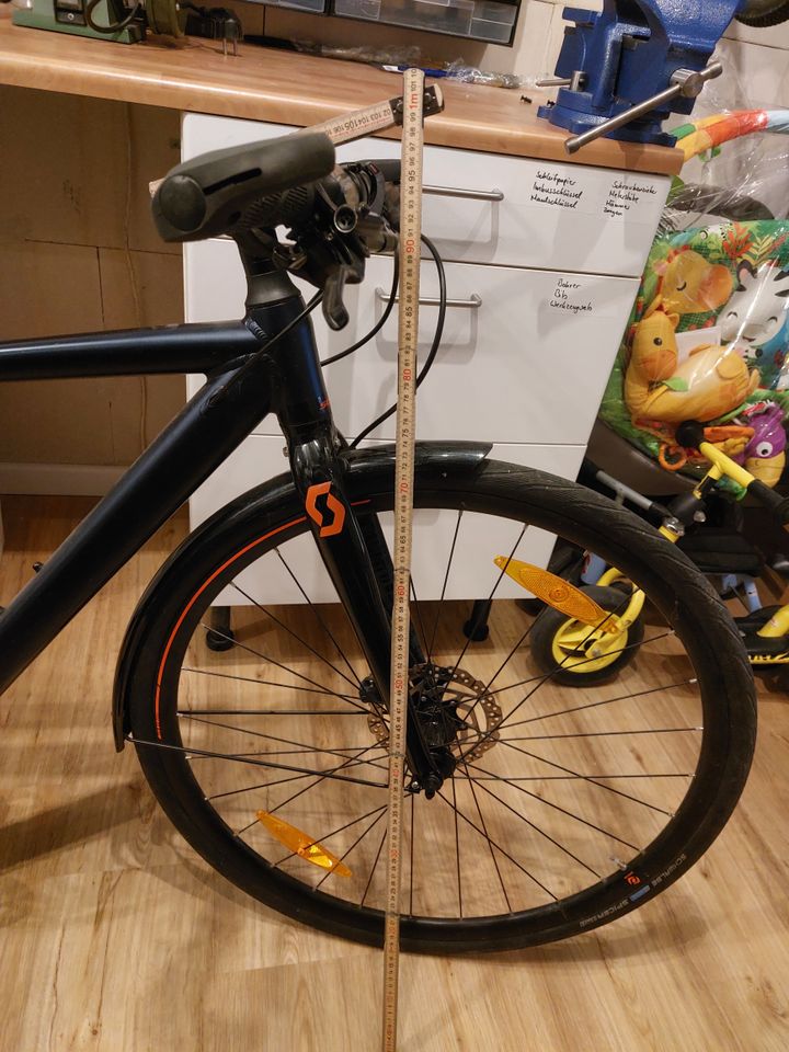 Fahrrad 28 Zoll Scott Metrix 30 blau 16 Gänge Rahmenhöhe 47 in Berlin