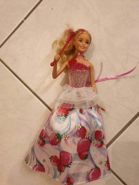 Barbie dreamtopia bonbon Musik und Licht Prinzessin in  Aubing-Lochhausen-Langwied - Aubing | Barbie Spielzeug gebraucht kaufen |  eBay Kleinanzeigen ist jetzt Kleinanzeigen