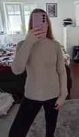 Beiges geripptes Langarmshirt mit Halbrollkragen, Größe M, NEU Nordrhein-Westfalen - Rheine Vorschau