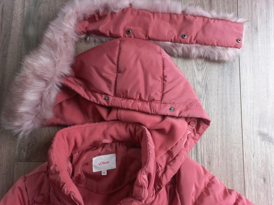 S.Oliver Winterjacke / Steppmantel Gr. 134 top in Lautertal