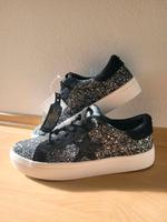Sneakers in Glitzeroptik von Steve Madden Bayern - Lauf a.d. Pegnitz Vorschau