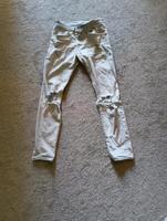 H&M weiße lochjeans Brandenburg - Oranienburg Vorschau