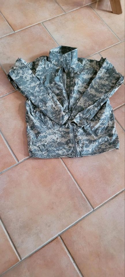 US ARMY JACKET WIND COLD WEATHER GRÖSSE M in Ochsenfurt