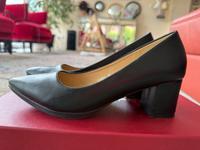 Damenschuhe Lederoptik 38 Vegan schwarz Bayern - Essenbach Vorschau