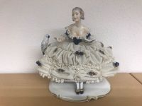 Porzellan, Figur von Unterweissbach, Dame auf Sofa Nordrhein-Westfalen - Sonsbeck Vorschau