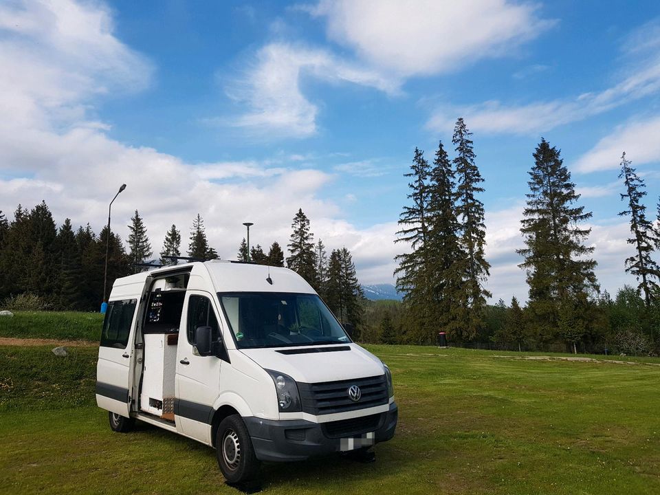 VW Crafter Camper in Duisburg