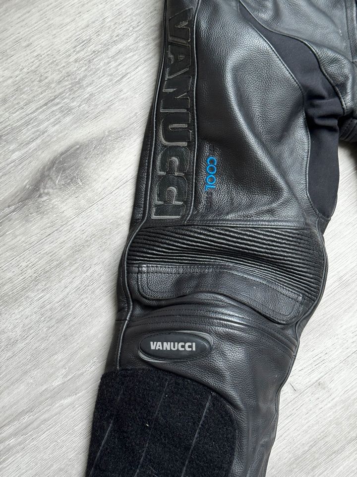 Vanucci Leder Motorradhose Gr. 38 in Scharbeutz