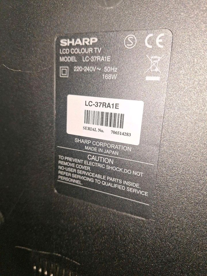 Sharp LCD Aquos LC37RA1E in Birkenheide