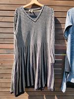 Strickkleid mit weitem Rock Niedersachsen - Lüneburg Vorschau