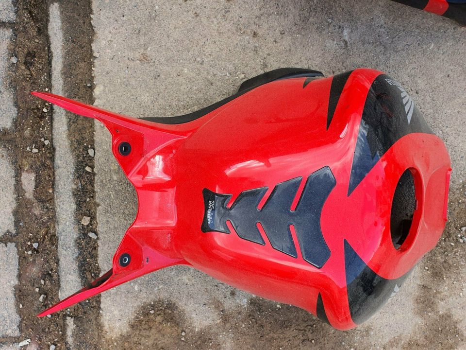 Honda CBR 1000 RR Fireblade Sc57 Tankhaube rot schwarz in Düren