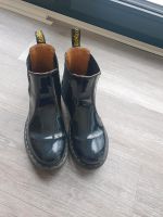 Dr. Doc Martens Chelsea Boots schwarz Lack Gr. 41 Niedersachsen - Stelle Vorschau