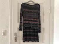 Gina Kleid / Midikleid schwarz gemustert Größe S/36 Niedersachsen - Hildesheim Vorschau