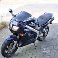 Honda VFR 750 / RC 36 zu verkaufen Nordrhein-Westfalen - Niederkassel Vorschau