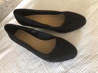 Pumps schwarz neu Gr. 38 Absatz 5 cm Kr. München - Oberhaching Vorschau