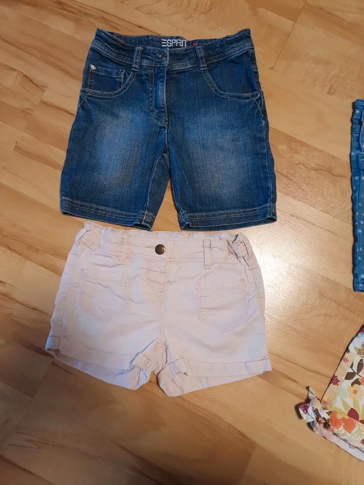 Shorts Esprit, C&A, Ernstings Family in Leipzig