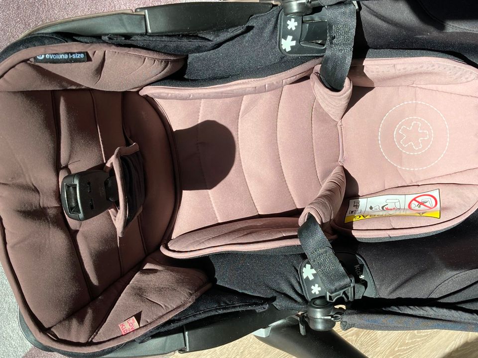 Kiddy evoluna i-size plus inkl. Isofix Base in Bispingen