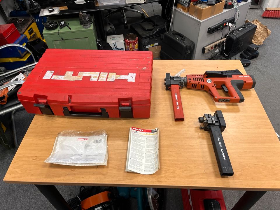 Hilti DX 750 mit Magazin MX 75 im Koffer+Rechnung in Berlin