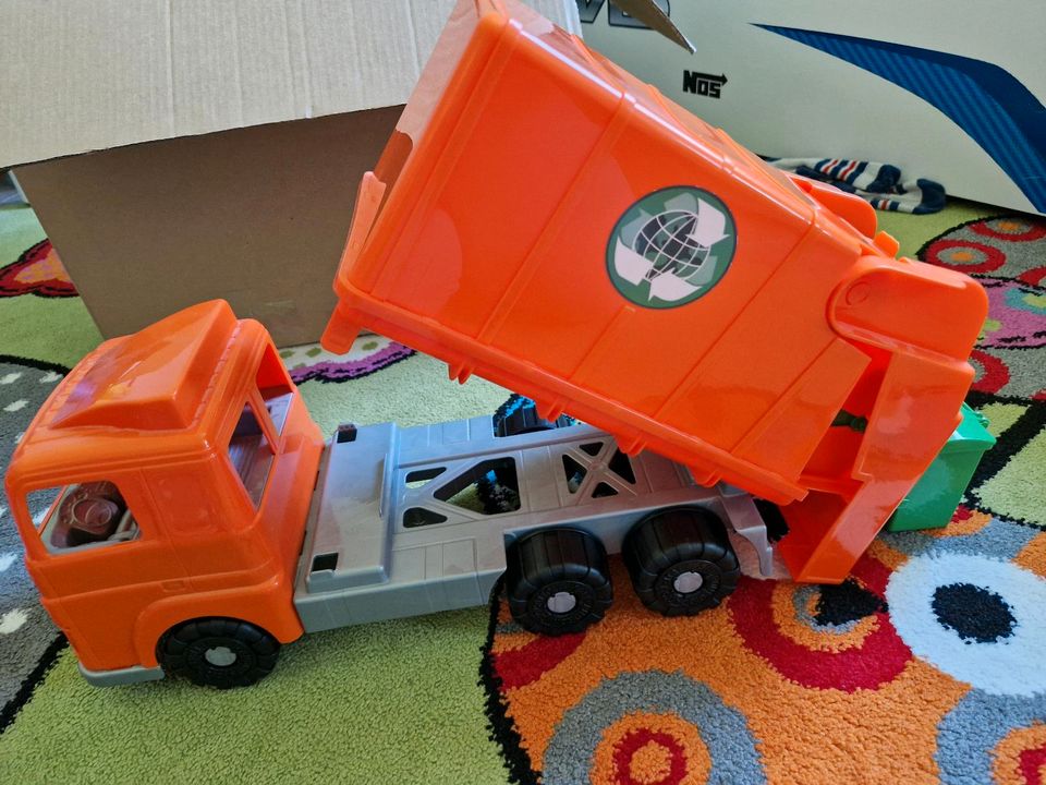 Müllwagen Spielzeug in Bremerhaven