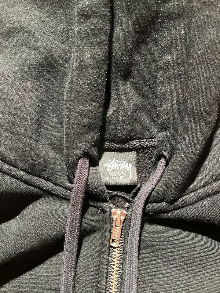 Stüssy Zipper in Oberriexingen