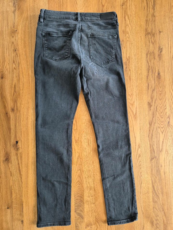 S.Oliver Jeans Damen W36 L30 in Nierstein