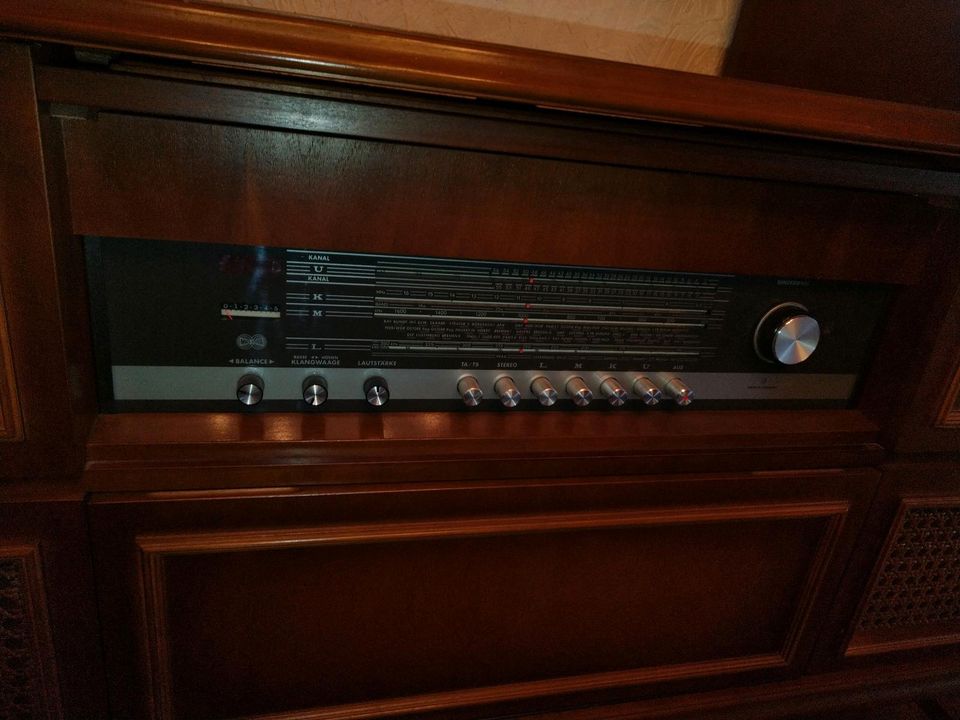 Grundig Stereoanlage mit Dual Plattenspieler 1210 in Lünen