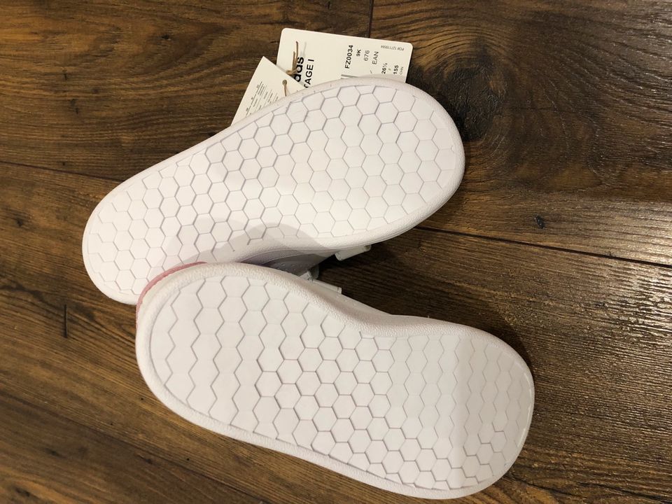 Neu Original Adidas Kinder Sneakers Schuhe Gr. 26,5 in OVP in Mettmann