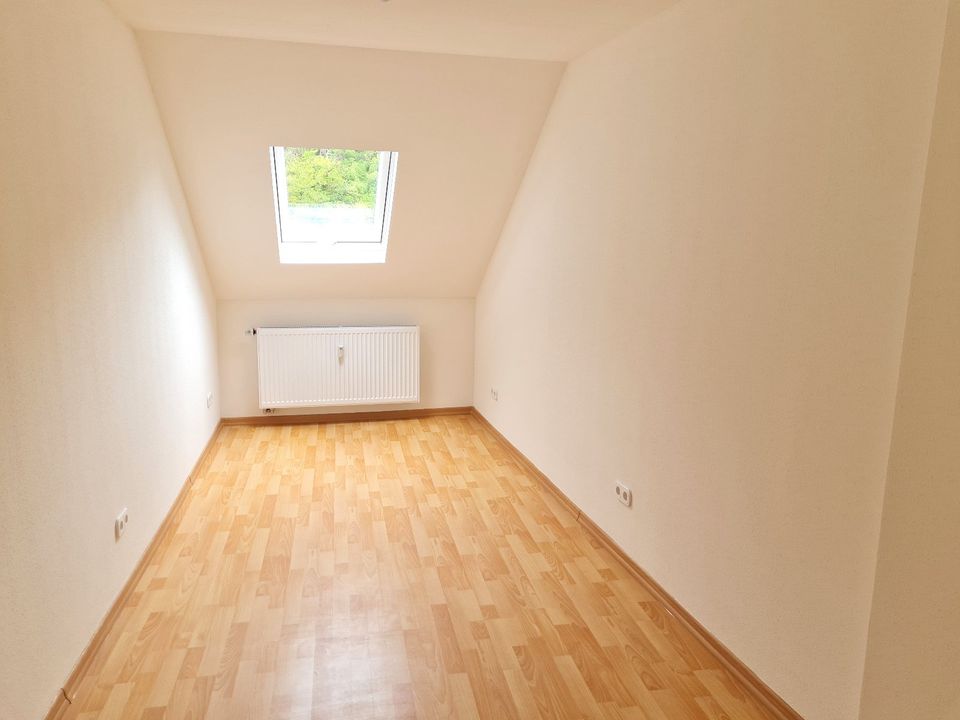 Herdorf neue 60 m² Wohnung 2,5-Zimmer + Küche + Bad + Abstellraum in Herdorf