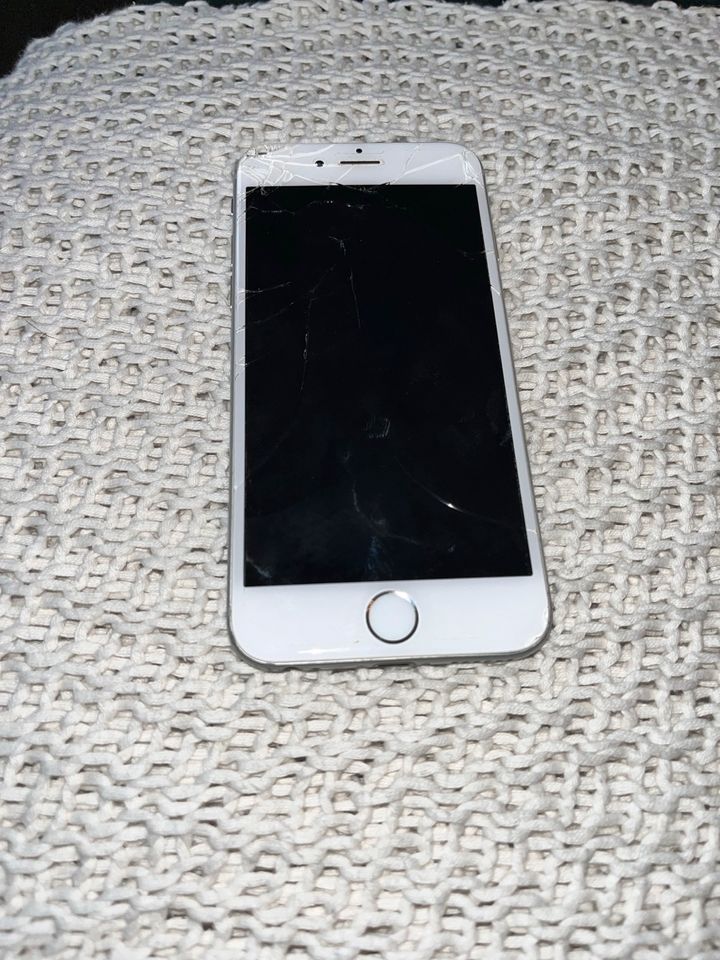 Apple IPhone 6 defekt in Wiesbaden