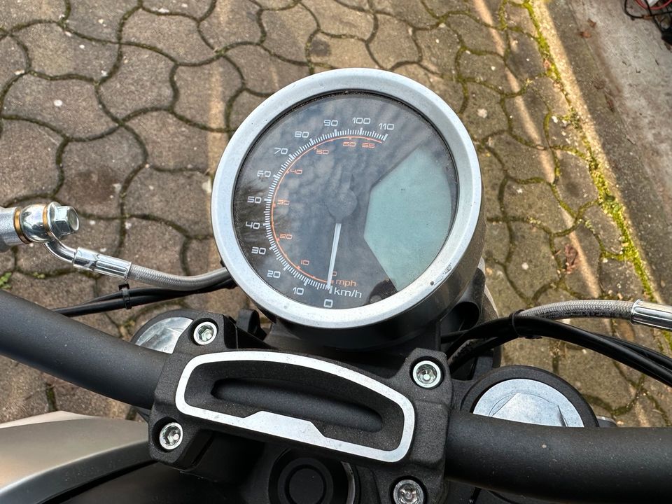 Vmoto Super SOCO RT One Pro elektrisch E-Roller E Motorrad 125 in Osterburken