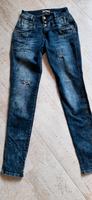 Tredy Jeans Gr.38 aufwändig Nordrhein-Westfalen - Moers Vorschau