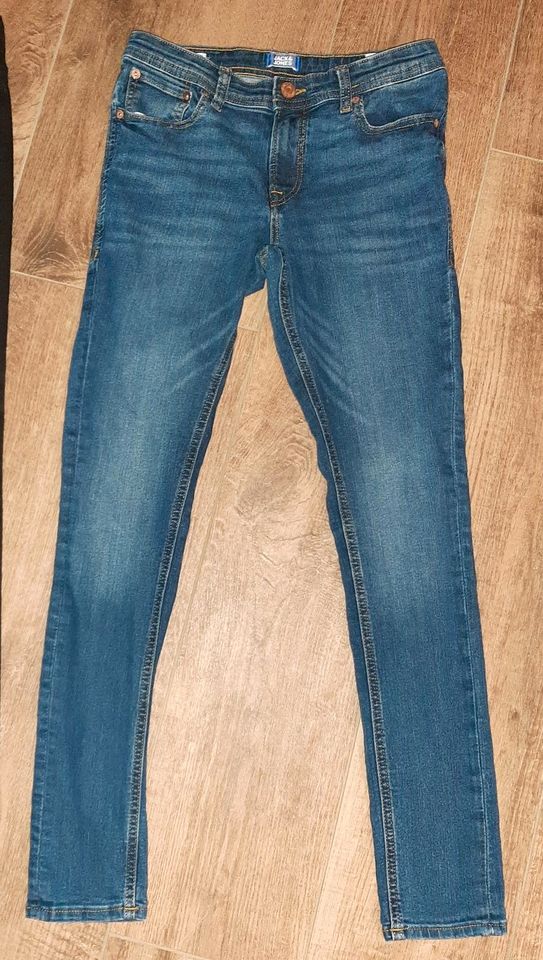 Jungen Jeans Jack&Jones 170 super skinny DAN H&M schwarz 29/32fit in Bestwig