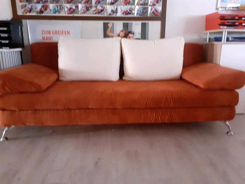 Couch Sofa mit Schlaffunktion in Elsdorf