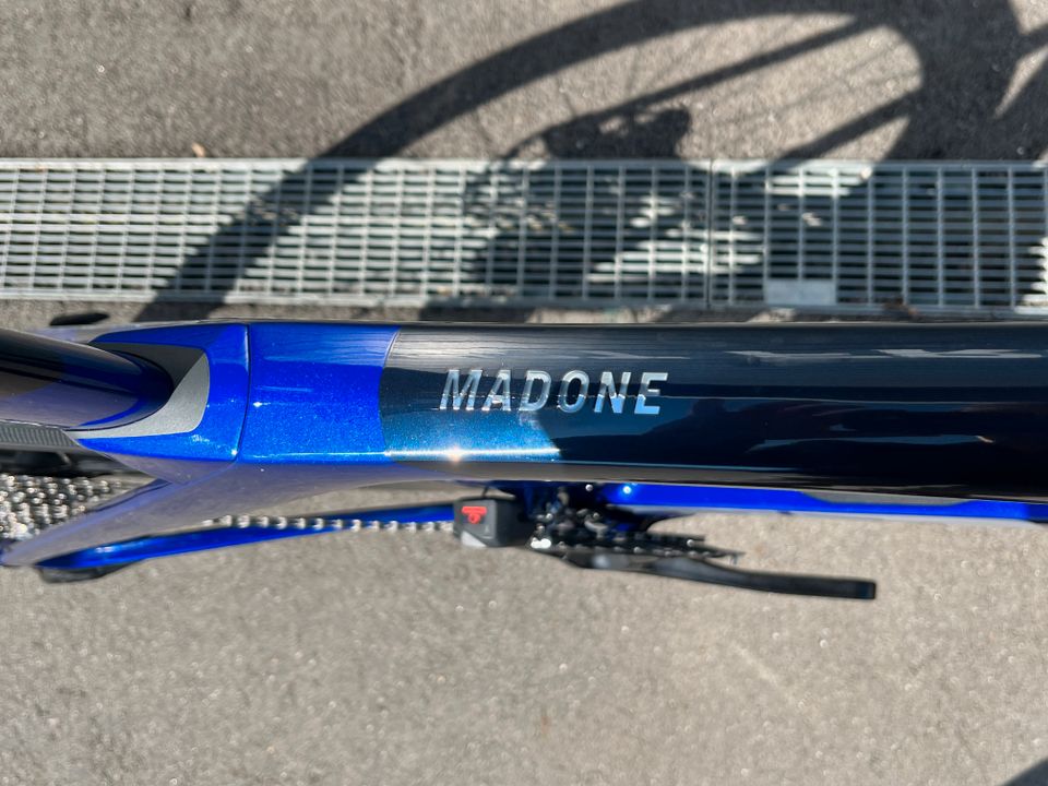 NEU TREK Madone SL 6 Gr 56 Di2 in Contwig