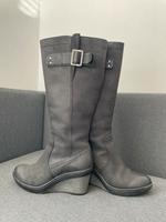 Schicke Winterstiefel Clarks Plateau Keilabsatz warm gefüttert Thüringen - Erfurt Vorschau