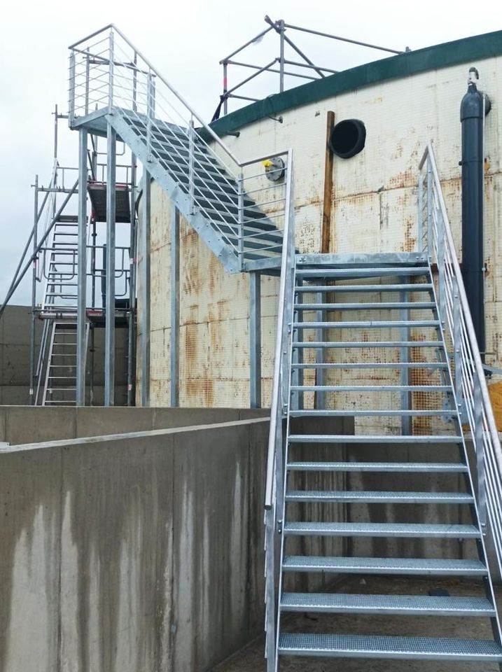 Stahltreppe Metalltreppe aus Polen Hersteller Außentreppe in Salzhausen