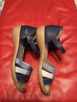 Rieker Sandalen für Damen ECHTLEDER Gr.38 Berlin - Tempelhof Vorschau