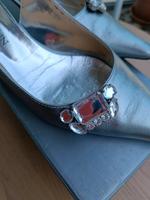 silberfarbene Absatzschuhe mit Steinchen der Marke David Braun Bayern - Zirndorf Vorschau