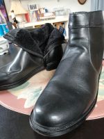 Stiefel  gefüttert schwarz Größe 44 Hessen - Hanau Vorschau