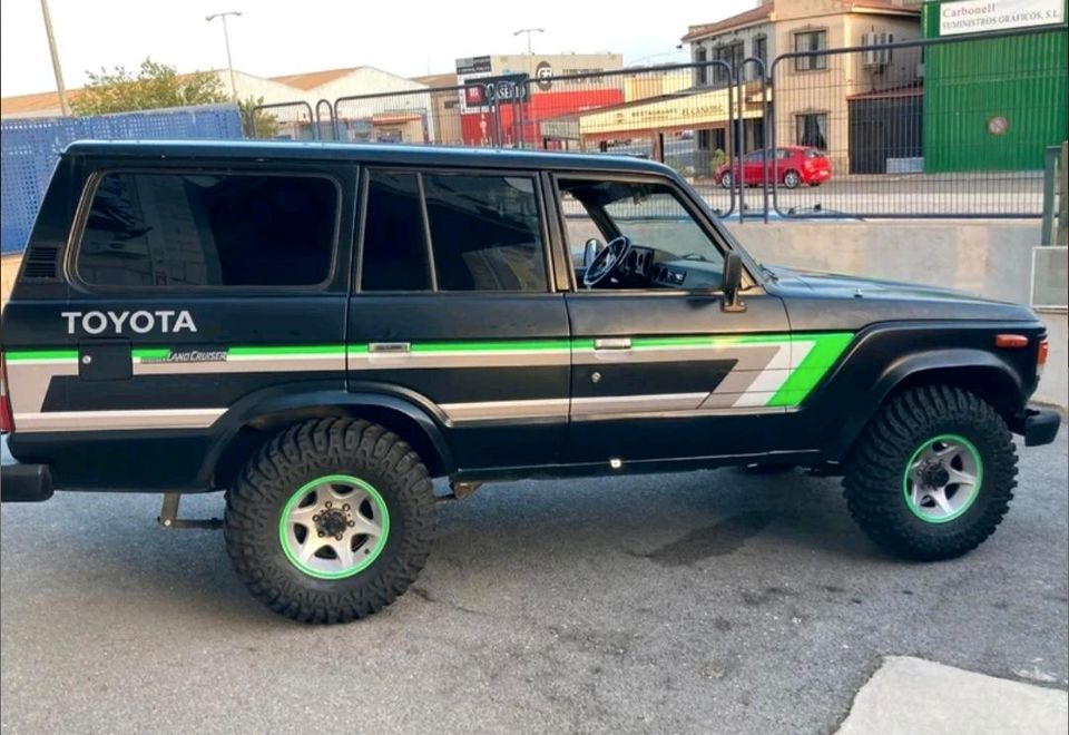 Toyota Land Cruiser hj60 in Bergisch Gladbach