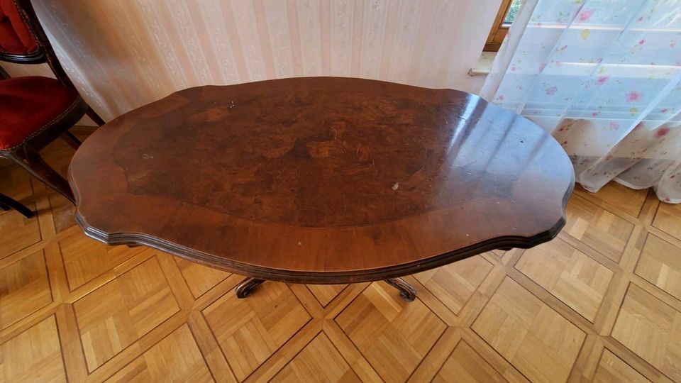 Barocke Möbel, Tisch, Stühle, Kleiderschrank, Wohschrank, Sofa in Offenburg
