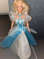 Barbie Puppe sleeping Beauty Dornrösschen Kleid blau Nordrhein-Westfalen - Weilerswist Vorschau