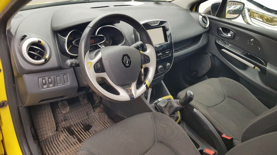 Renault Clio 1.2 16V 75 Sondermodell 7 Klima Navi in Berlin
