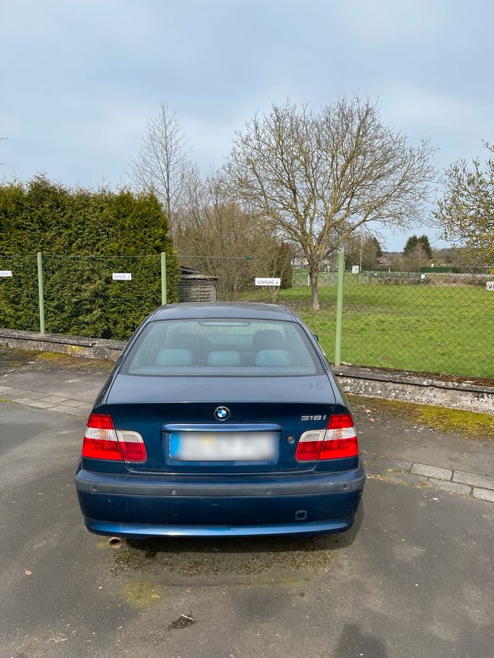 BMW E46 318l zum ausschlachten, keine Nachrichten! Anrufen! in Hungen