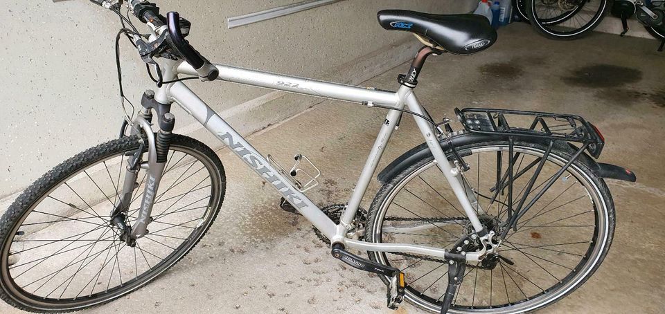 Nishiki hybrid Crossbike 922 Farbe silber RH 53cm in Waldbronn