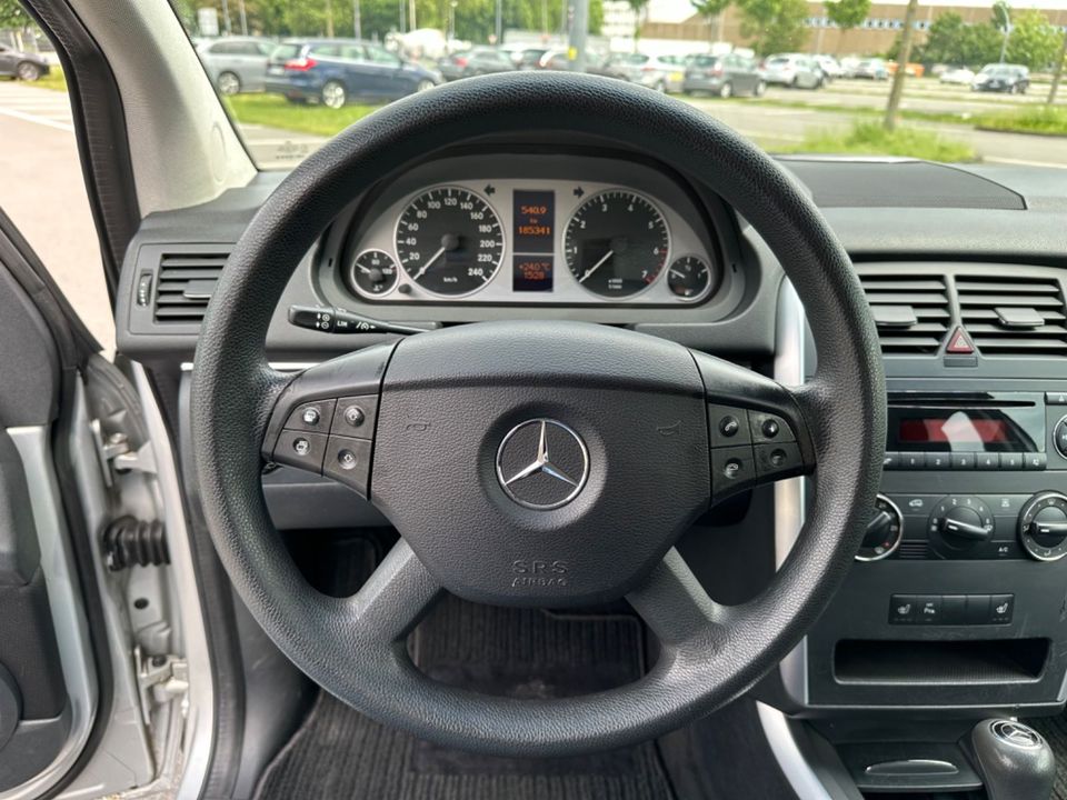 Mercedes-Benz B 200 *SITZHZ*PDC*TEMPOMAT* in Essen
