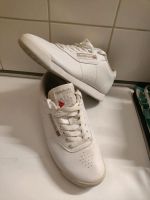 Reebok Schuhe Classics Gr. 38 Guter Zustand in Weiß Baden-Württemberg - Freiburg im Breisgau Vorschau